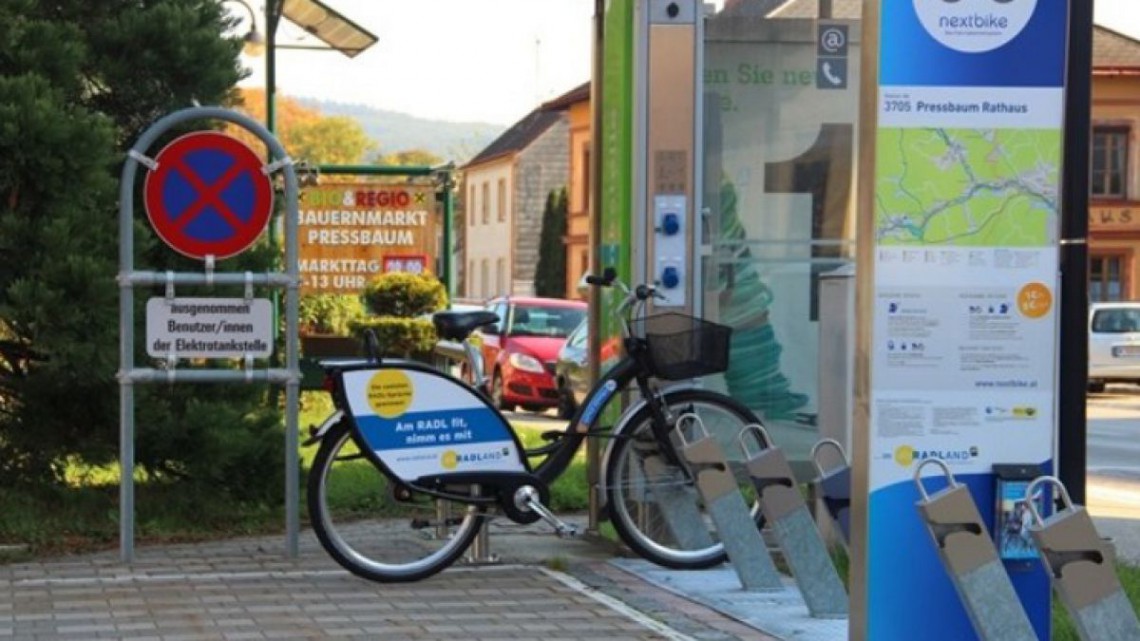 Ökostromtankstelle und Nextbike