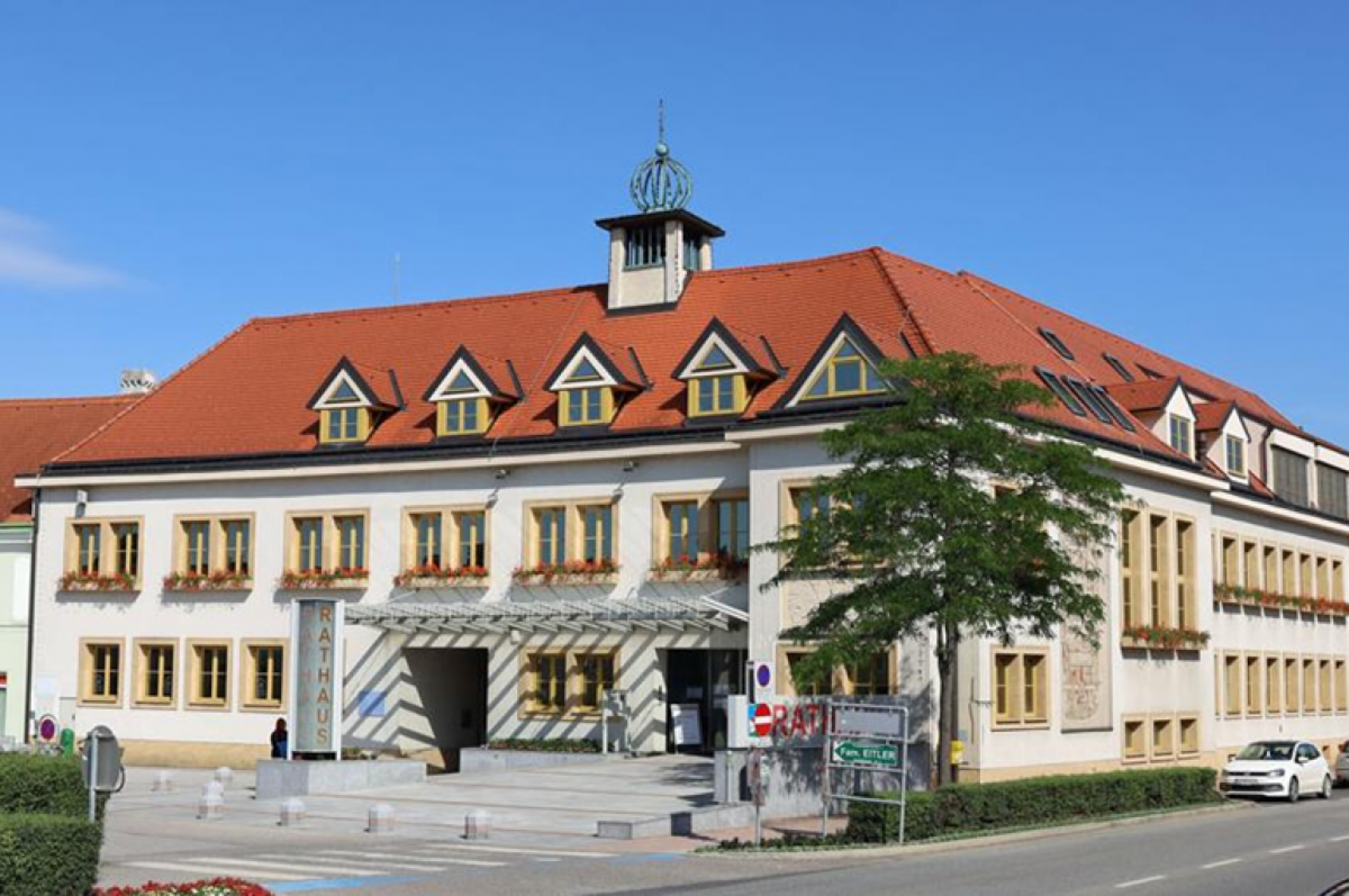 Rathaus der Gemeinde Traiskirchen